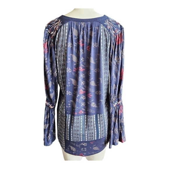Lucky Brand Womens Blue Embroidered FLARE Sleeve Floral Blouse Sz Med Flirty - Picture 2 of 9